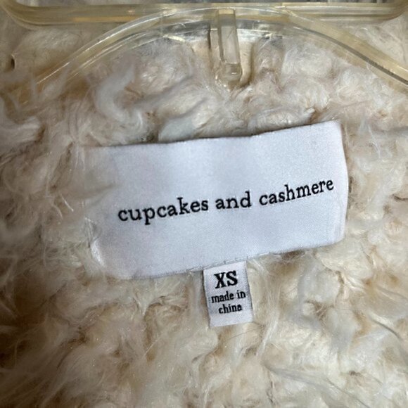 Cupcakes and Cashmere fur lined winter coat - Picture 3 of 5